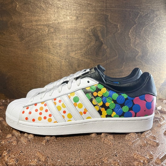 SOLD Original Adidas Superstar Pride Pack - Picture 7 of 8